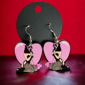 Valentine earrings !! ♥️♥️♥️ ghost face